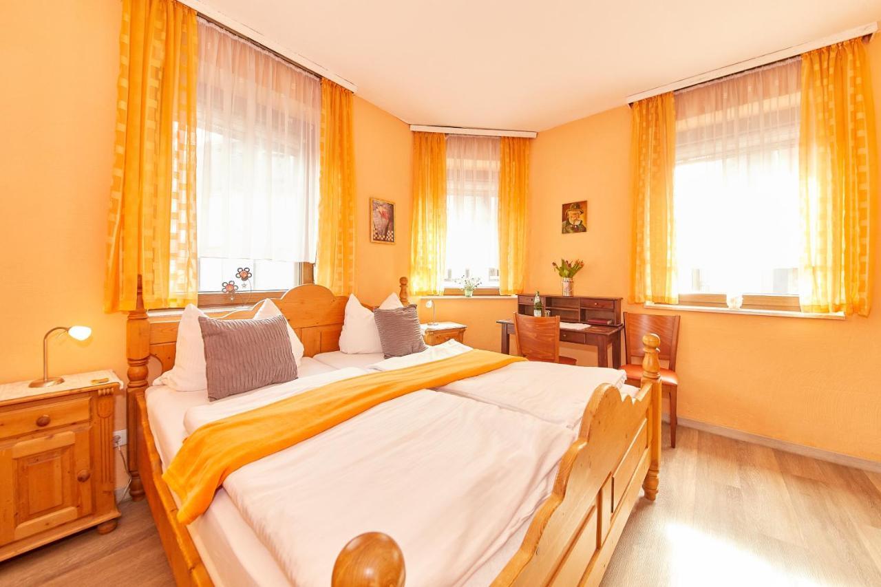 Hotel Zum Dicken Baum Mayen Luaran gambar